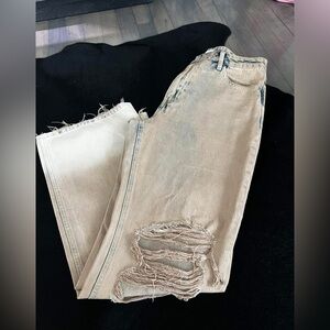 Vervet Bleach washed to fade denim